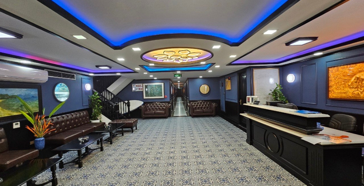 Dora Cruise Lan Ha Bay