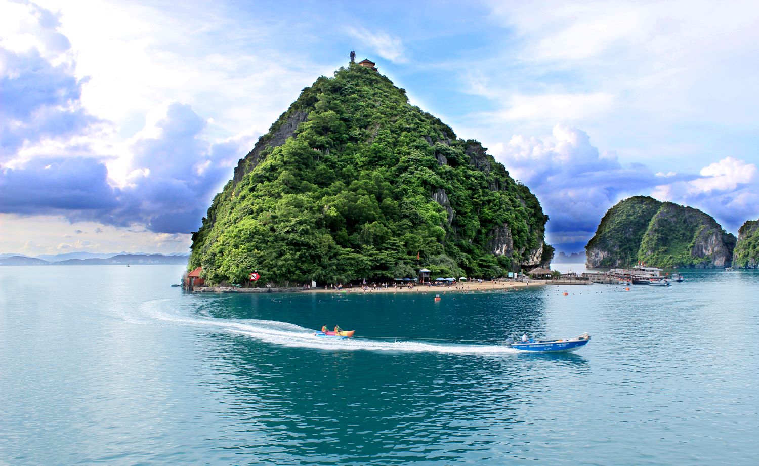 Hera Grand Luxury Cruise