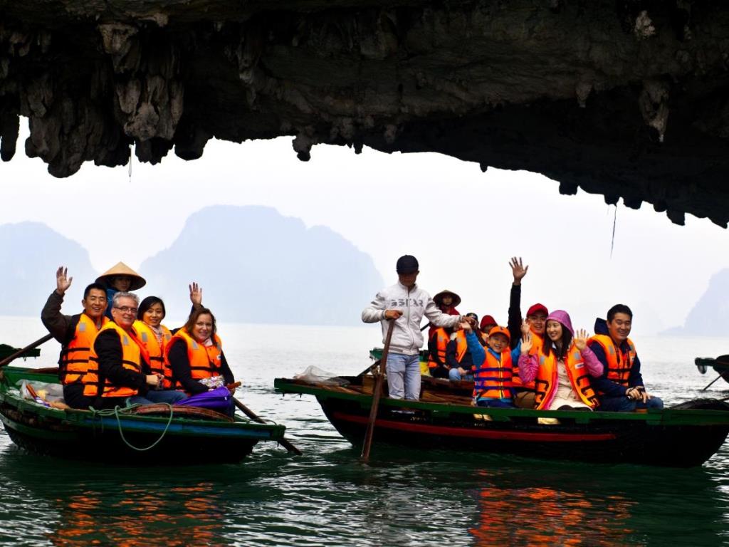 Signature Halong Cruise