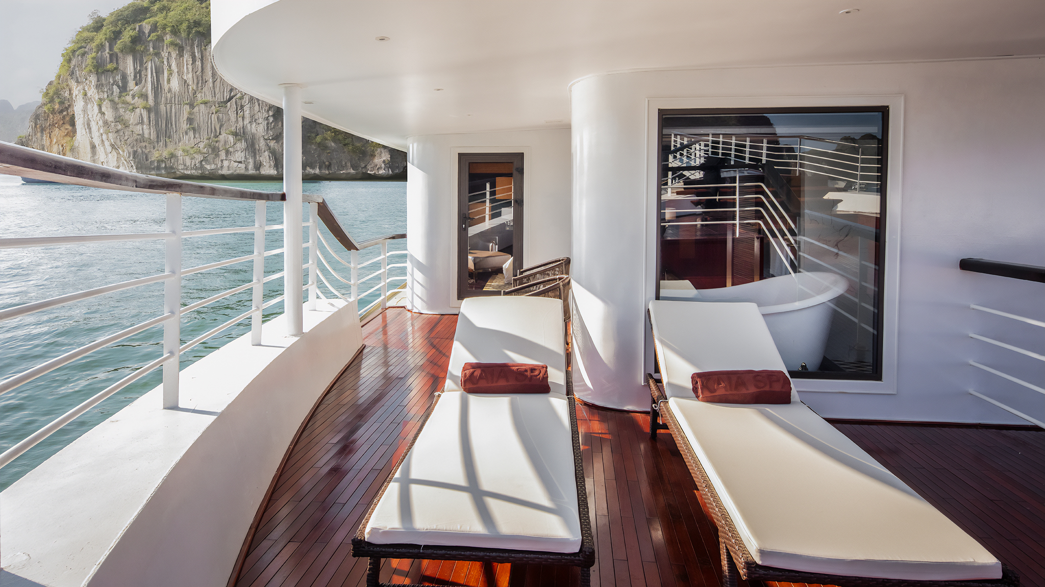 Ambassador Captain Suite