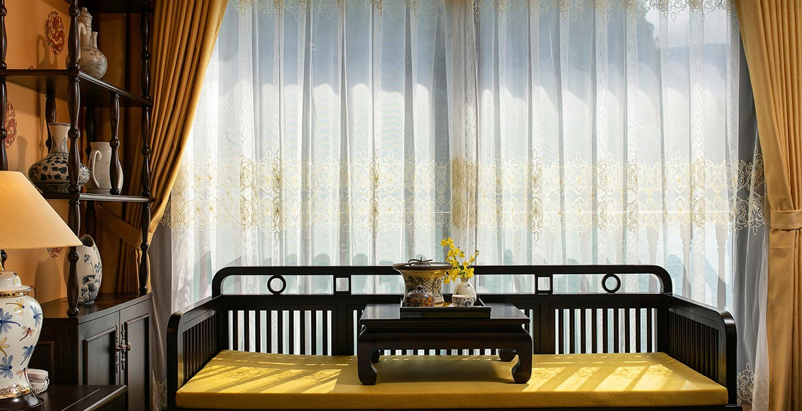 Nostalgia King Suite