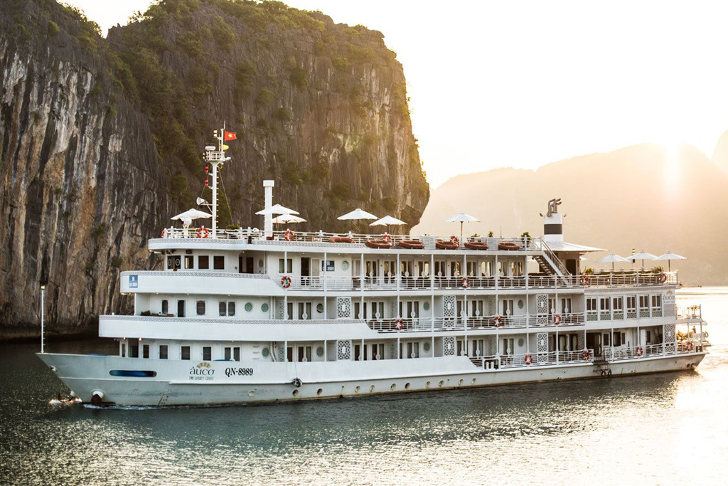 Au Co Cruise