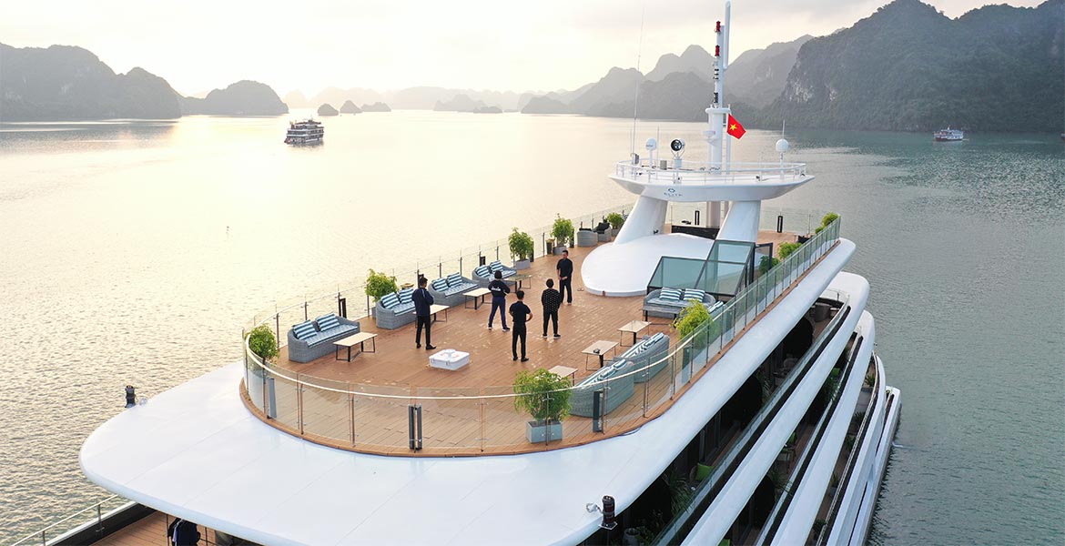 Elite Of The Seas