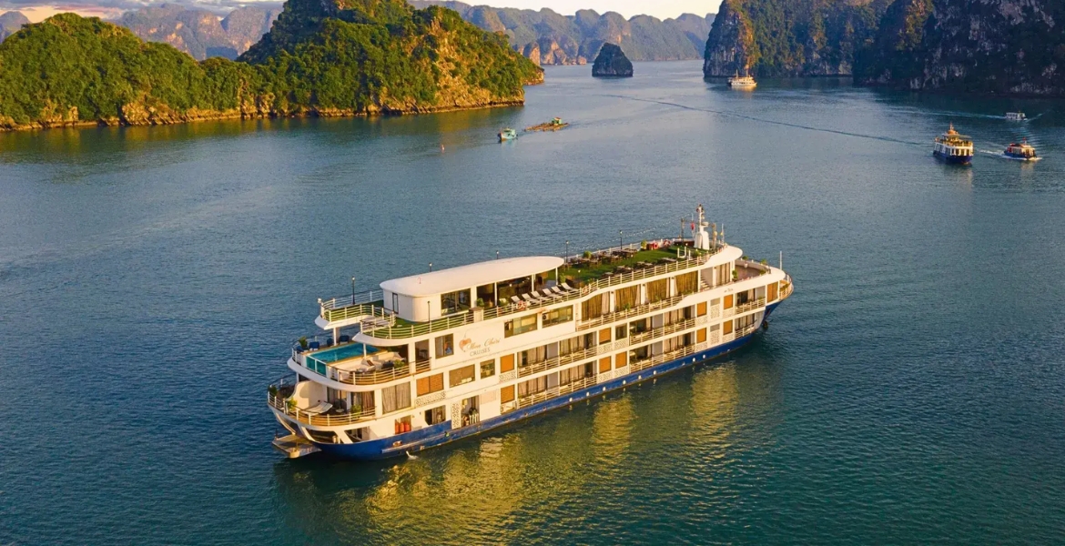 Mon Cheri Cruises