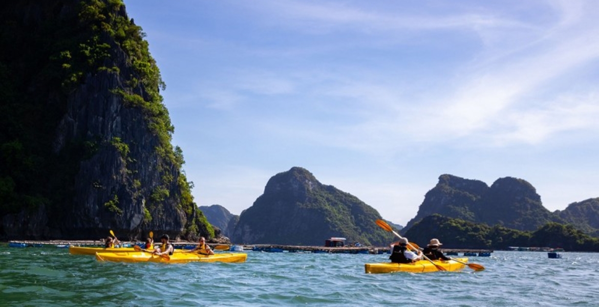 Kayaking in Halong Bay