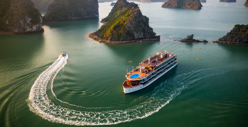 Northern and Central Vietnam Tour Package with World Heritage Site