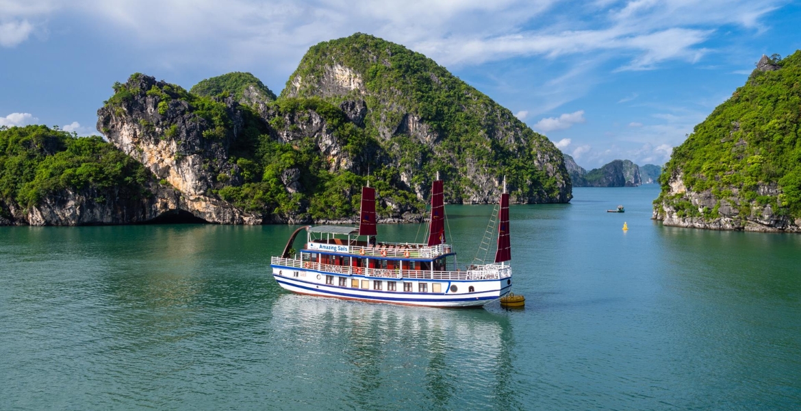 Amazing Sails Luxury Small Day Cruise