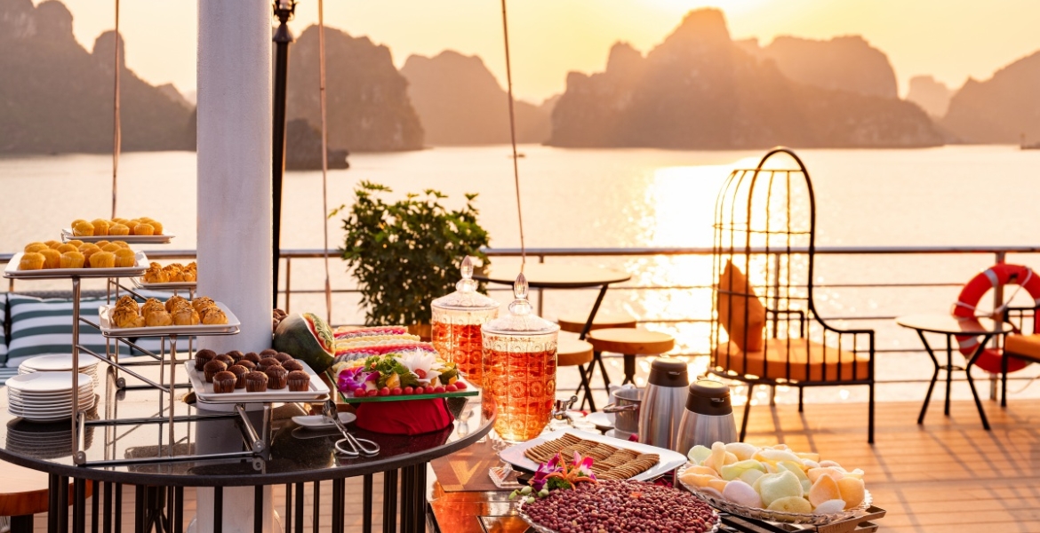 Amethyst Day Cruise Halong Bay