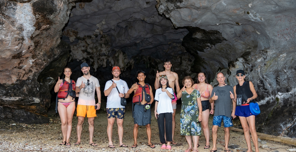 Bai Tu Long Bay 1 Night Cruise