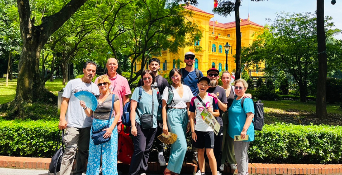 Vietnam Highlights with Halong Bay Cruise Trip