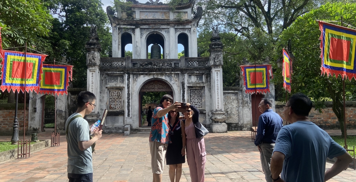 Hanoi - Ninh Binh - Halong Bay 5 Days